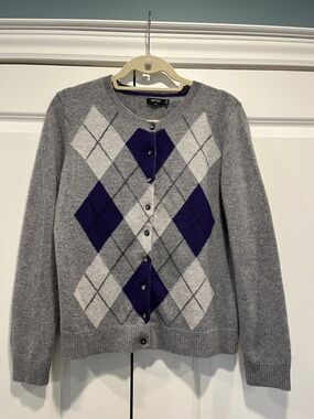 100 % Cashmere Cardigan